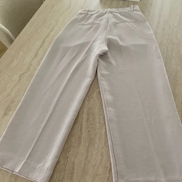 Aritzia Effortless Pants - Picture 3 of 5